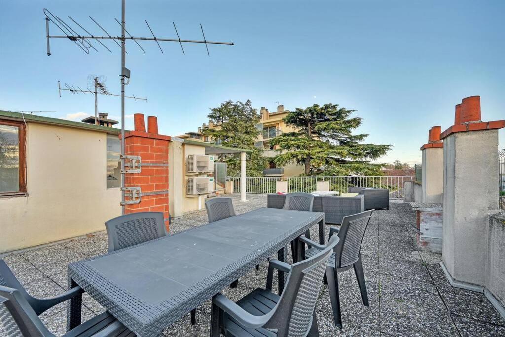 The Rooftop - Ac Clim - Wi-Fi - Parking Gratuit Dans La Rue Avignon Exteriör bild